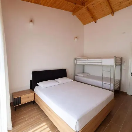 Сasa de vacaciones Deshnica